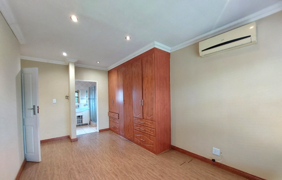 3 Bedroom Property for Sale in Gateway Manor North West